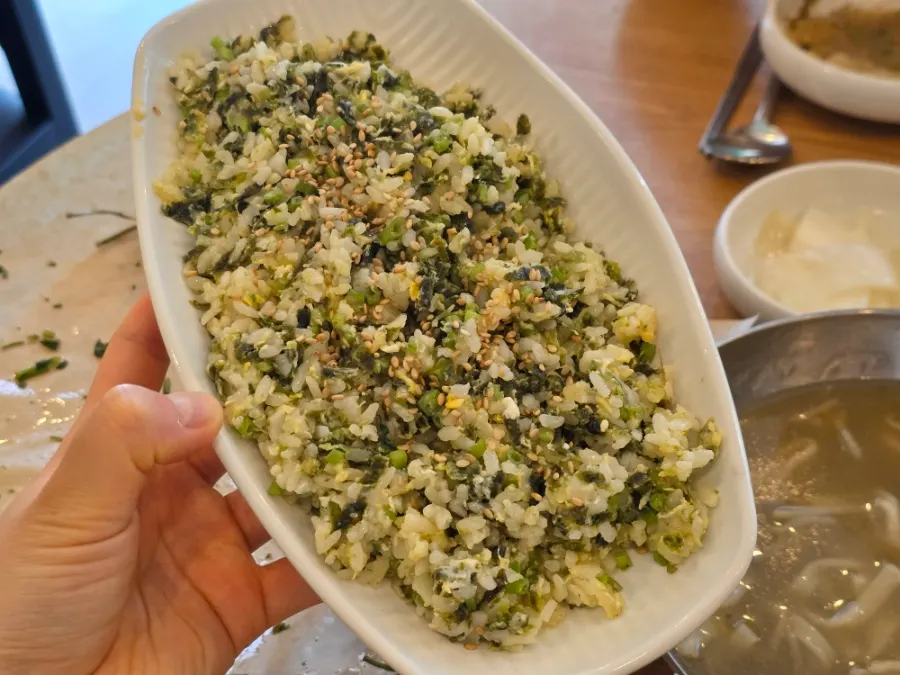 직원이 직접 볶아준 마무리 볶음밥