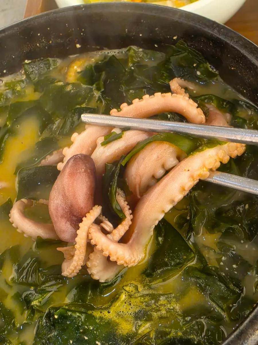 Haesin seaweed soup with abalone, scallop, and octopus