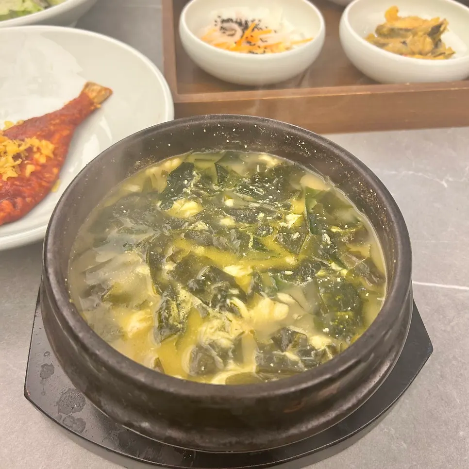 Full shot of the seaweed soup set for two