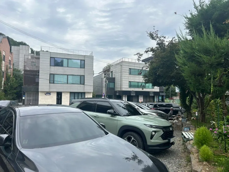 더차돌 입구 주변 모습