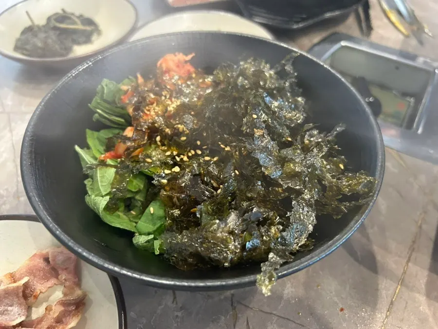 완성된 오리주물럭 한 접시