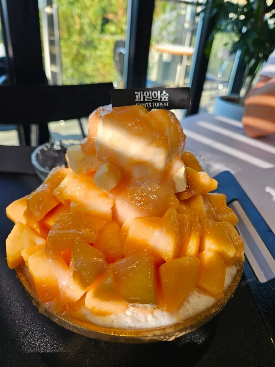 복숭아 눈꽃빙수 클로즈업