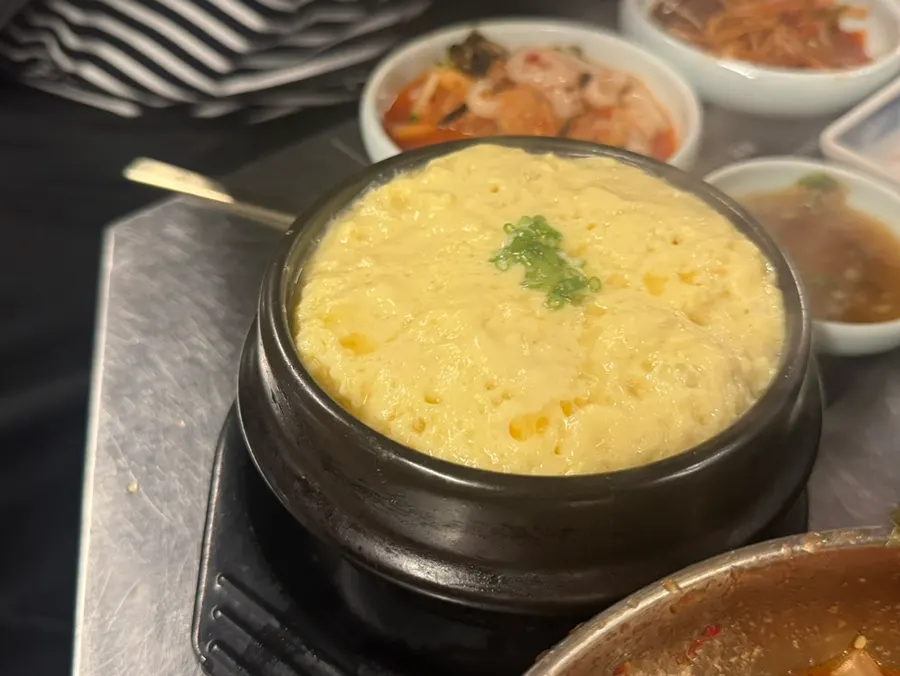 살얼음이 뜬 냉김치칼국수 한 그릇