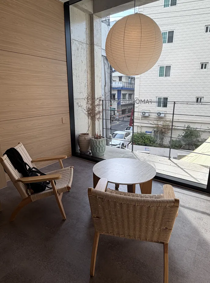 Spacious 2nd floor indoor seating area