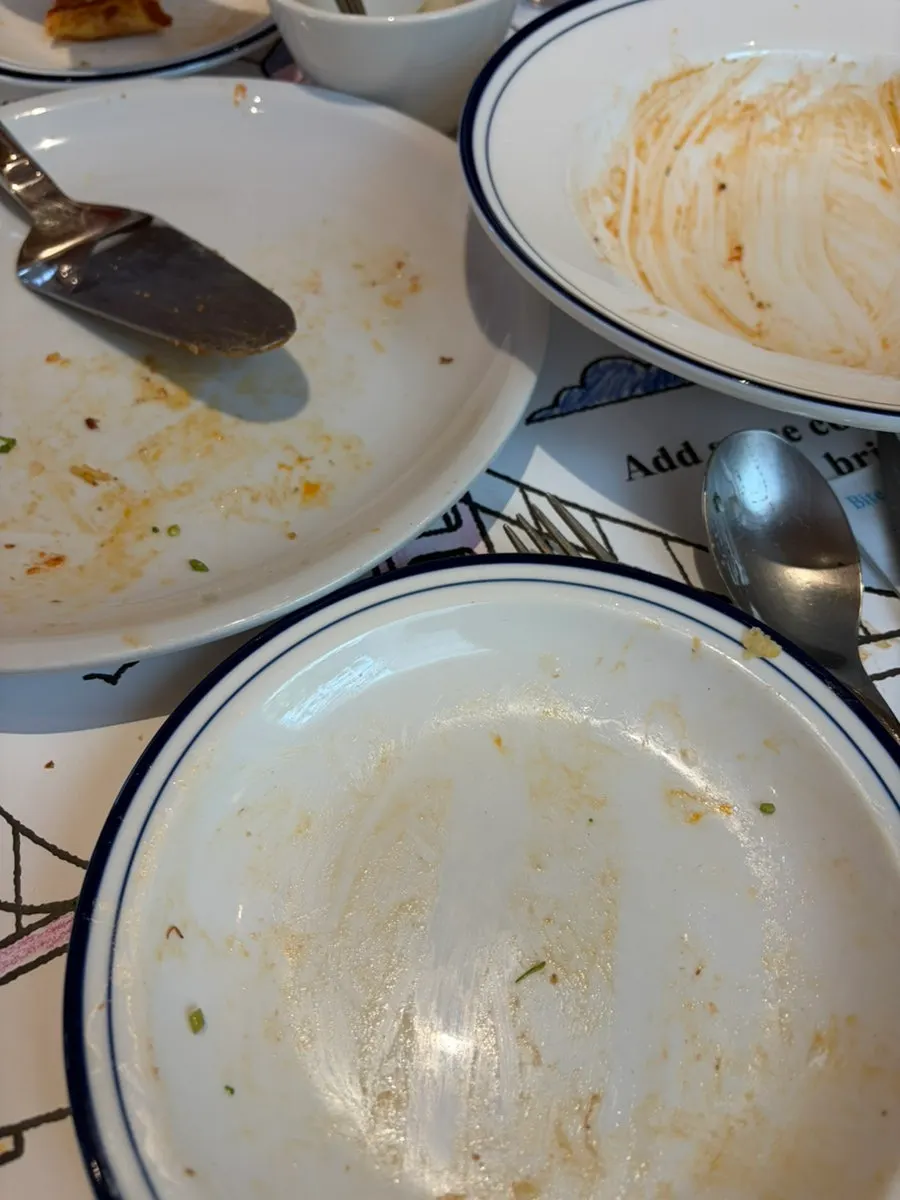 The end of a pizza and pasta meal