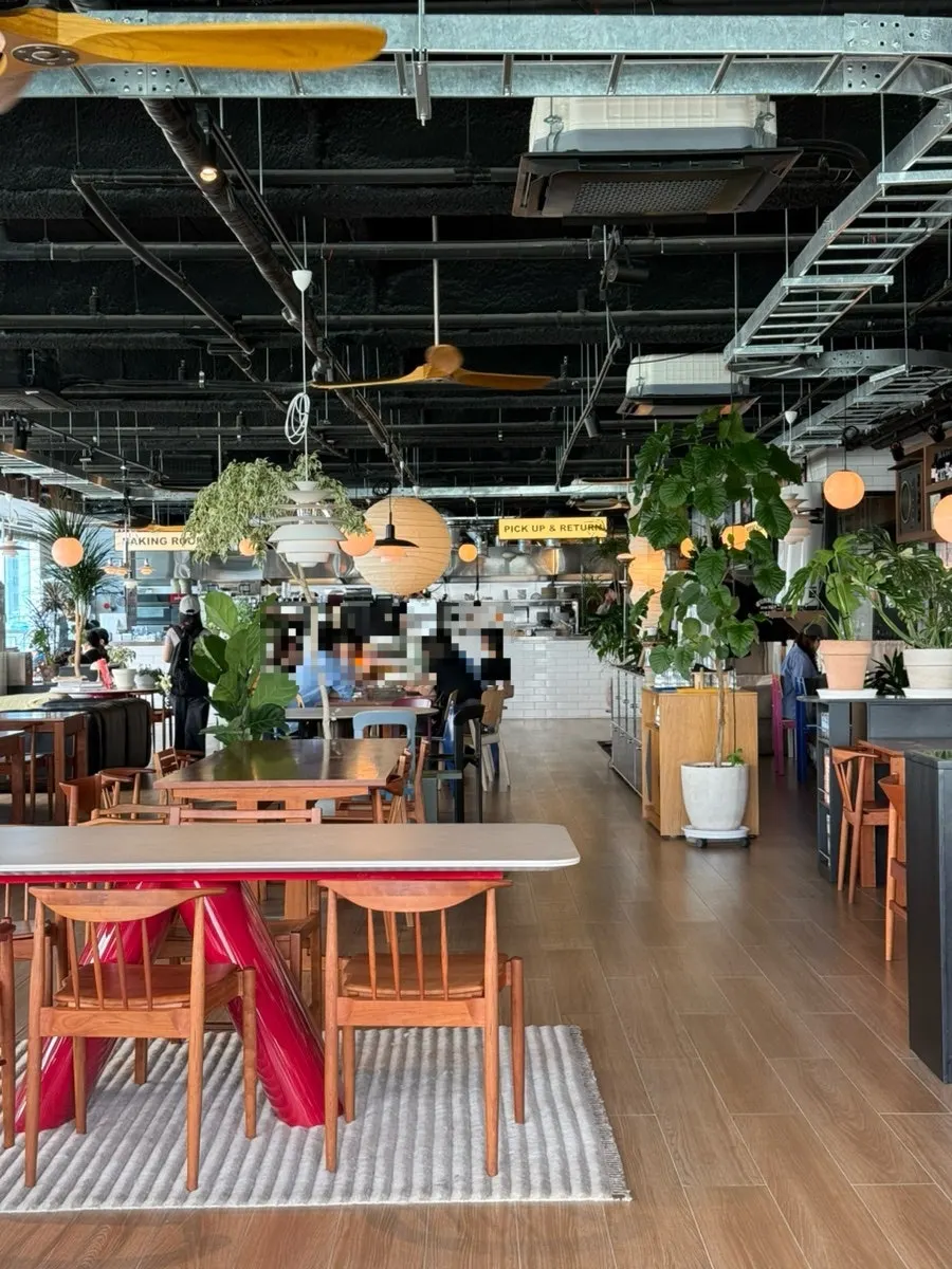 Café interior overlooking Gwangalli Beach