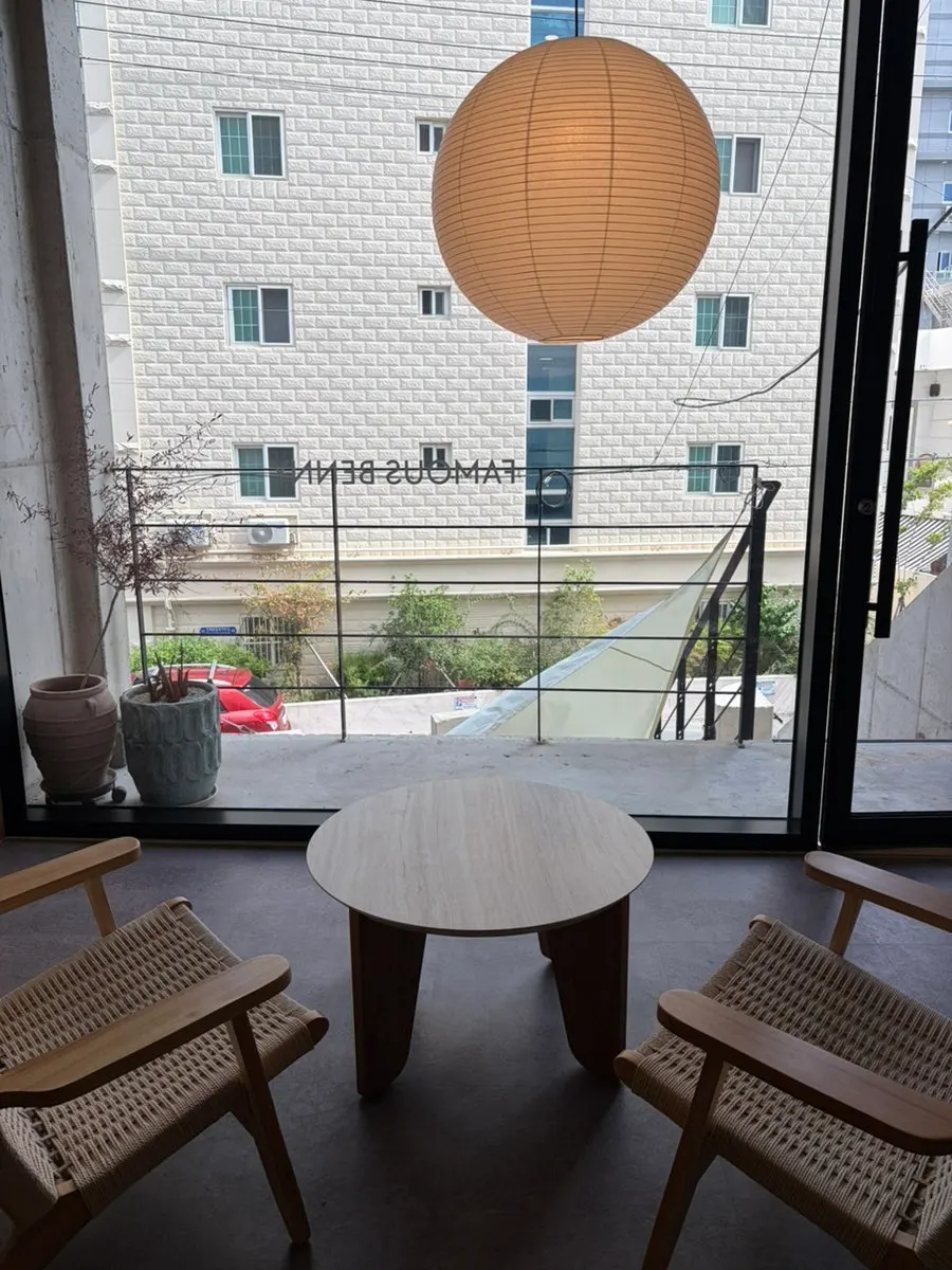 Water, plates, and tissues at the 2nd floor self-bar