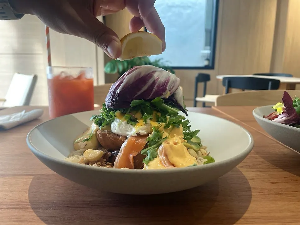 The Famous Benny Salmon served with lemon