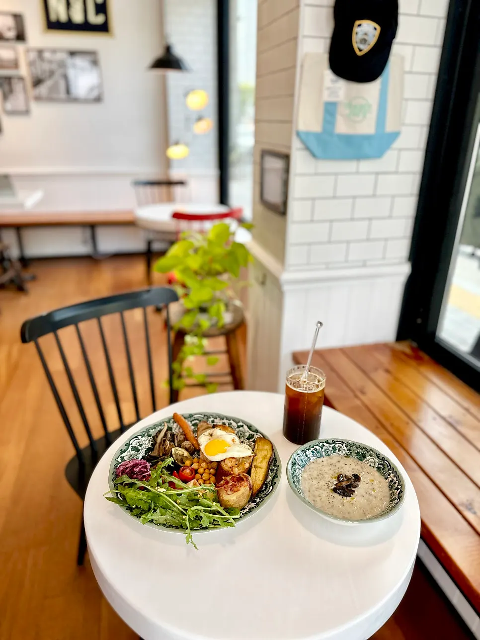 Rollmi brunch and dessert menu