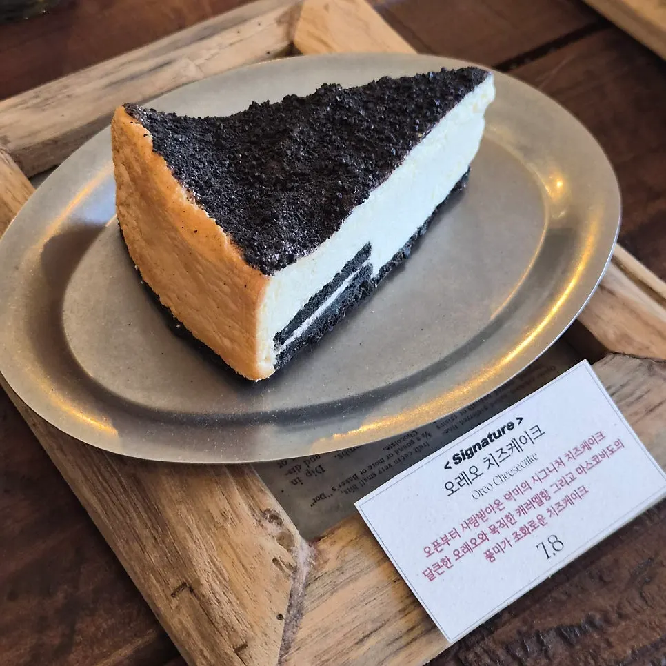 Cake replicas displayed like art pieces