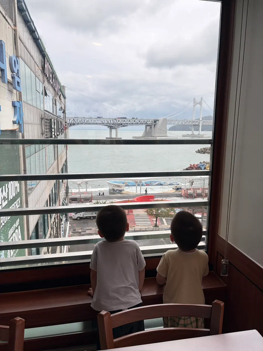 Gwangalli sea view through the 6th-floor windows at Gwanganda Jjji