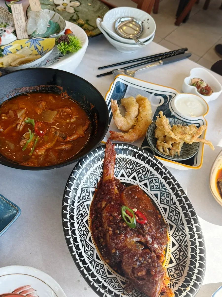 꽃게가 듬뿍 들어간 얼큰한 꽃게탕