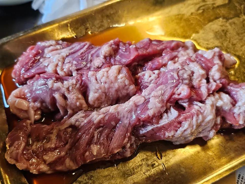 양념갈비살 접시