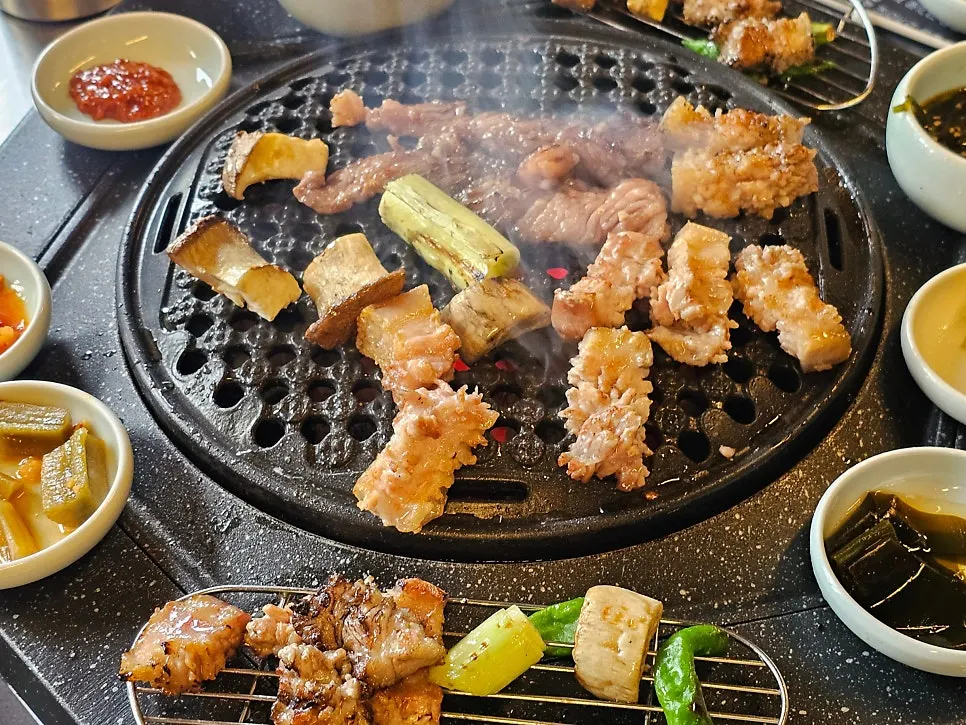 불판 위 새송이 버섯
