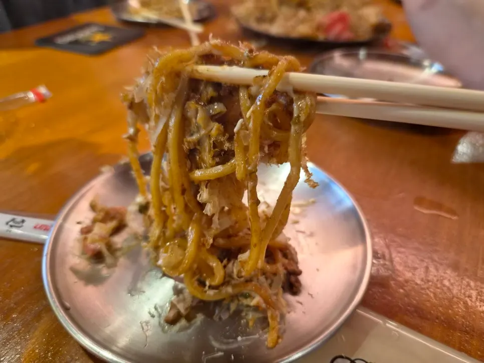 Yakisoba loaded with meat