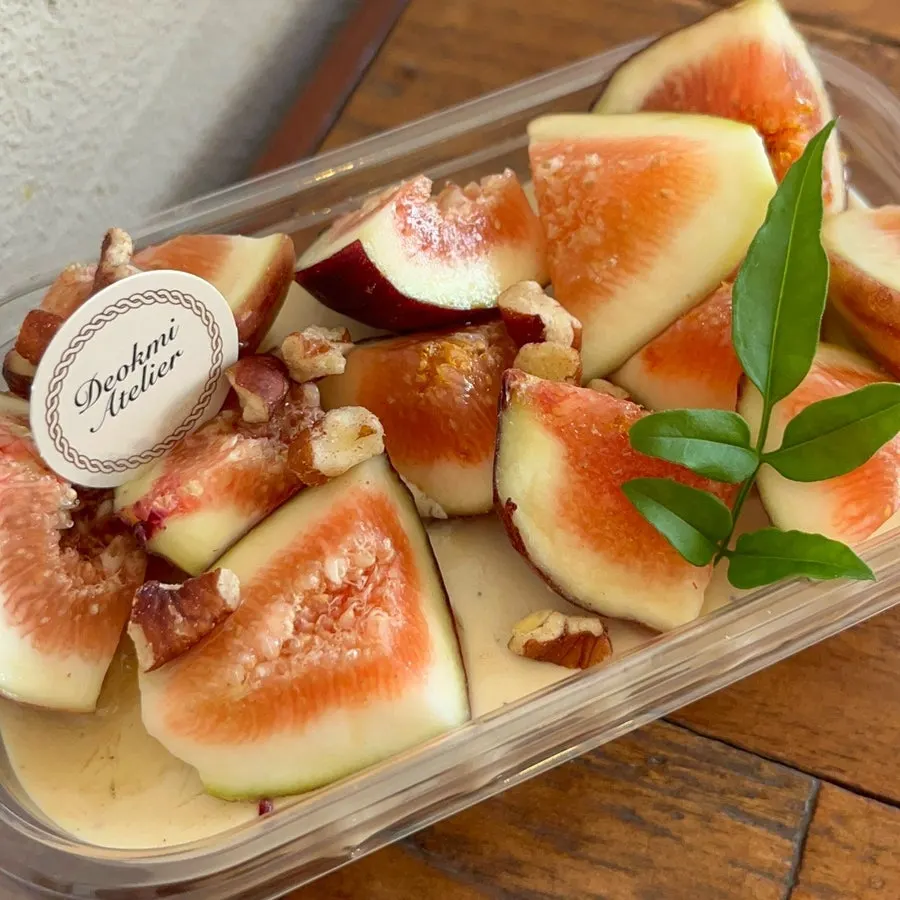 Tiramisu topped with seasonal figs