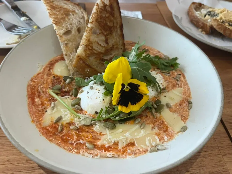 부산 여행 첫날 아침 광안리 모습