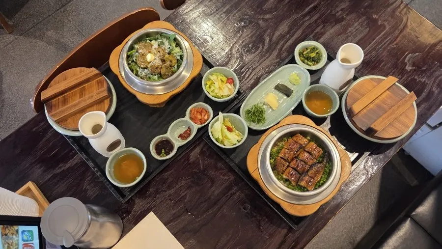 Freshwater eel pot rice lunch at Solsot Gwangalli