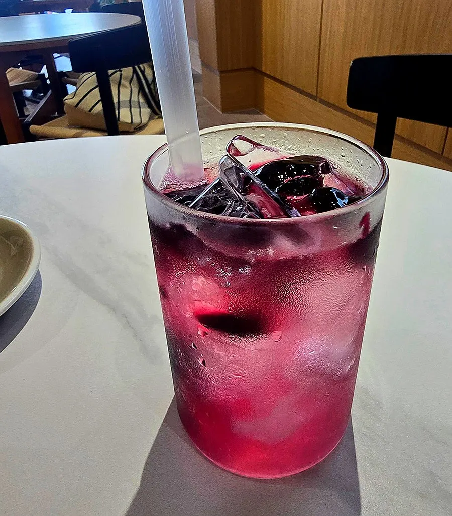 A brunch café space that is great for photos