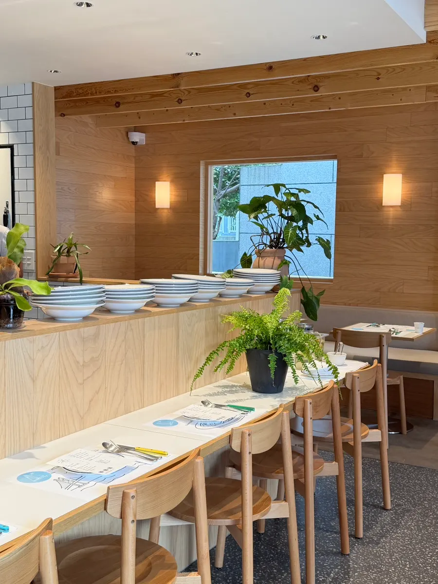 Table seating arrangement at Extra Mile