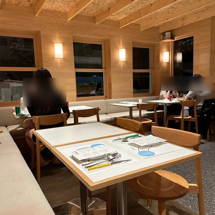 Seating at Extra Mile on a weekday evening