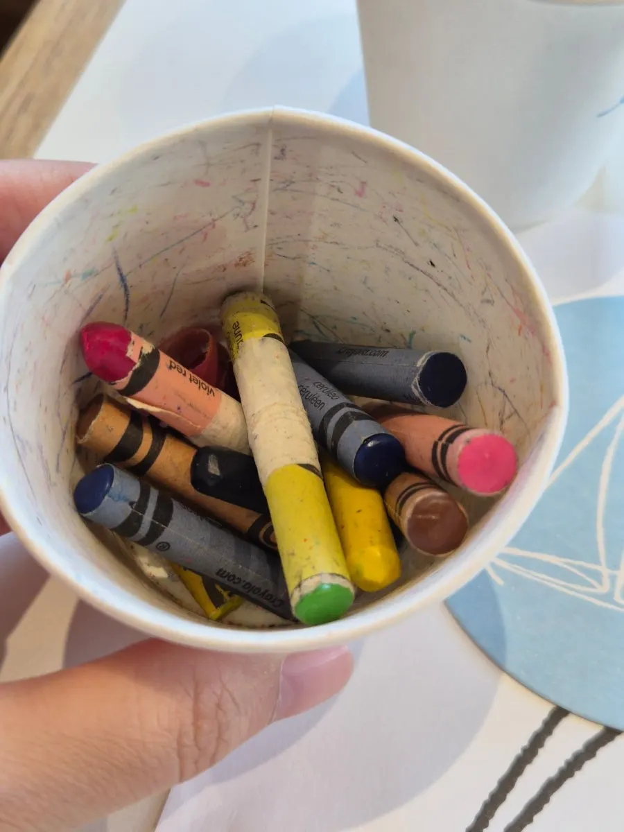 Table paper for coloring with crayons