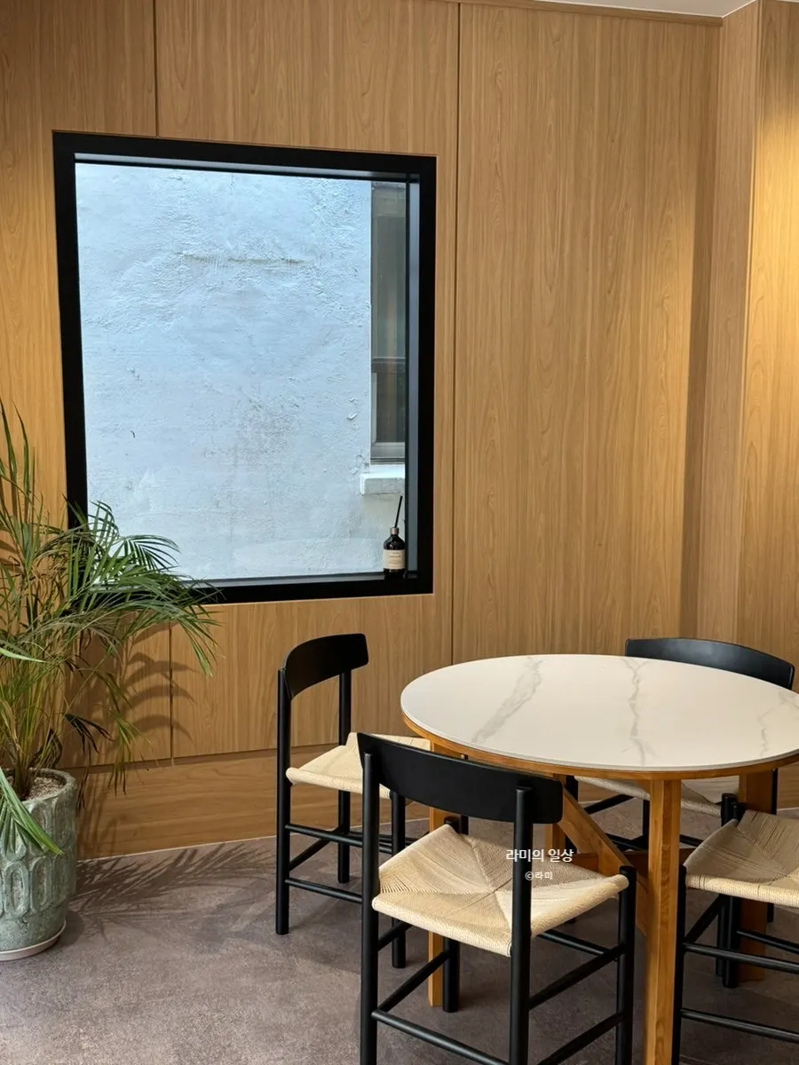 Window seat with good natural light