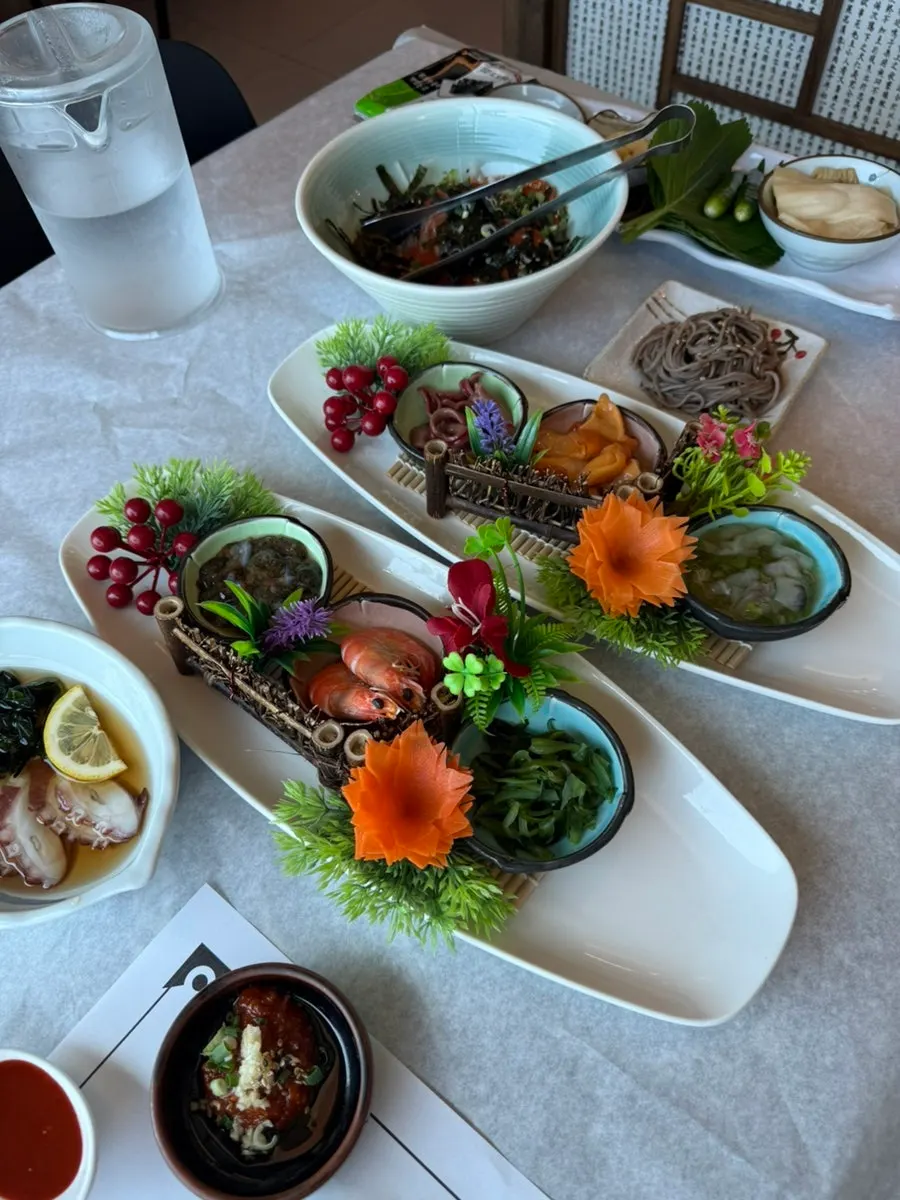 A refreshing bowl of mulhoe (cold raw fish soup)