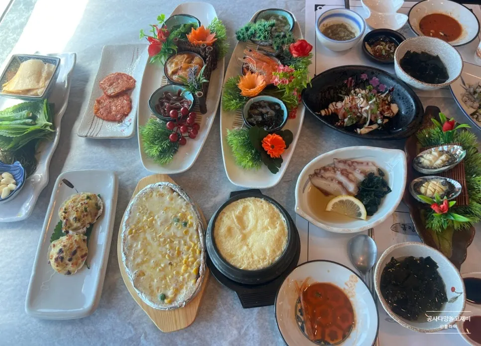 면이 함께 나온 맛보기 물회