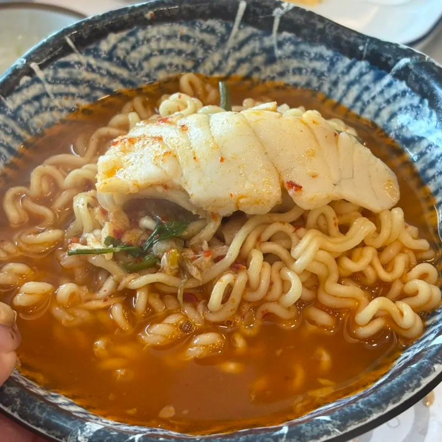 Spicy fish stew simmered with ramen noodles added
