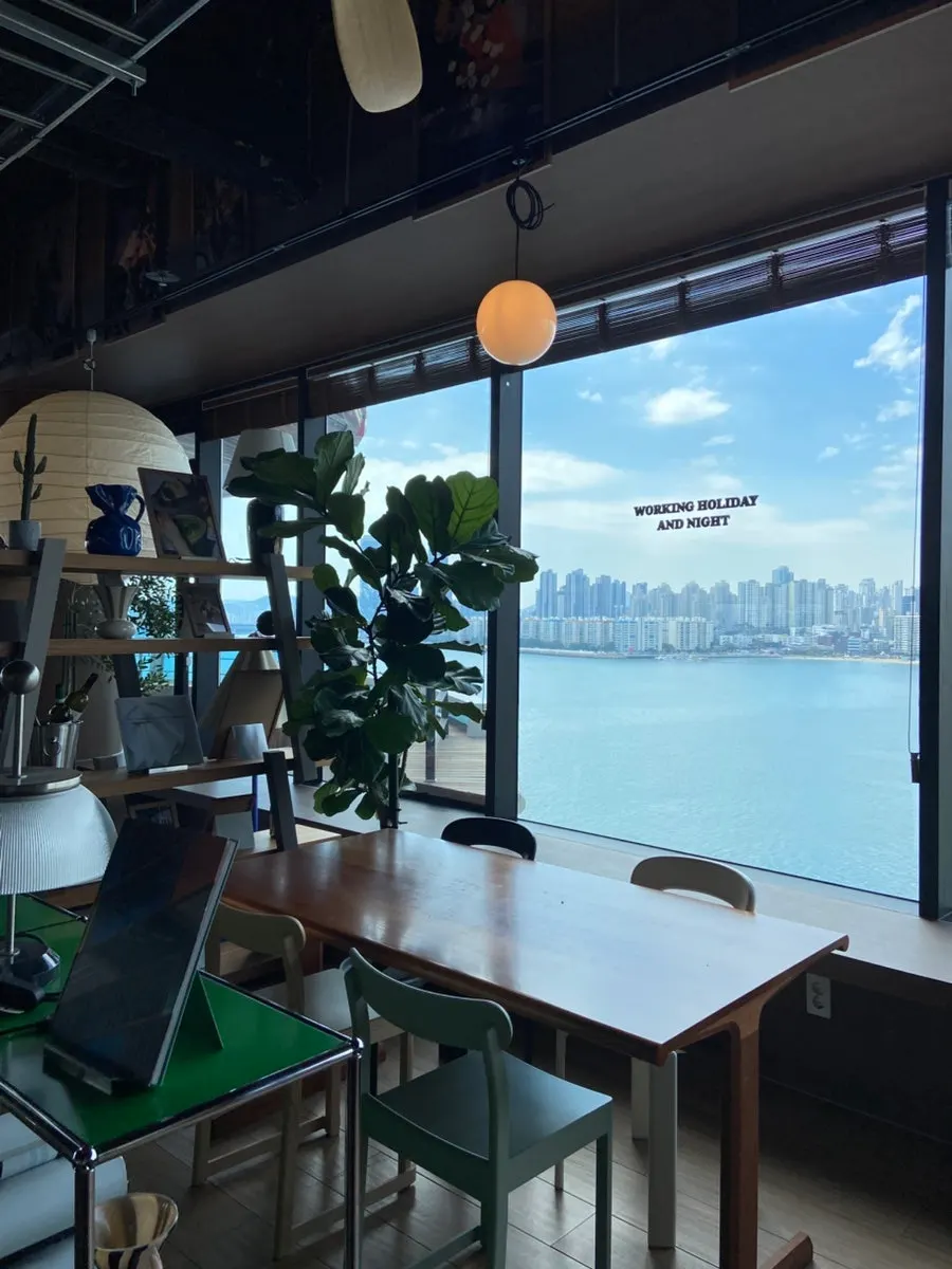 Panoramic window view showing Gwangan Bridge