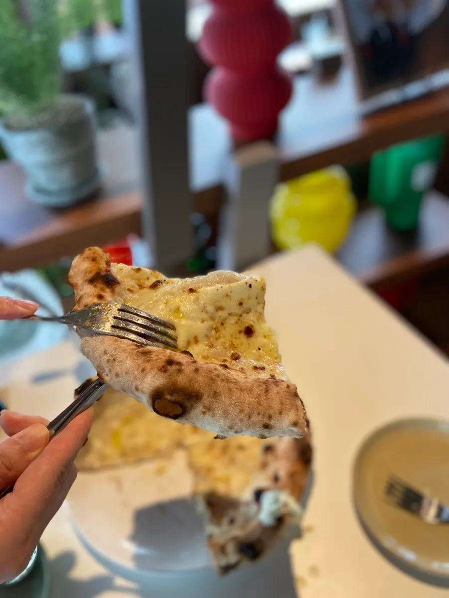 Close-up of the thin-crust gorgonzola pizza