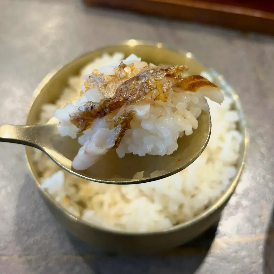 Gulbi flesh dipped in soy sauce