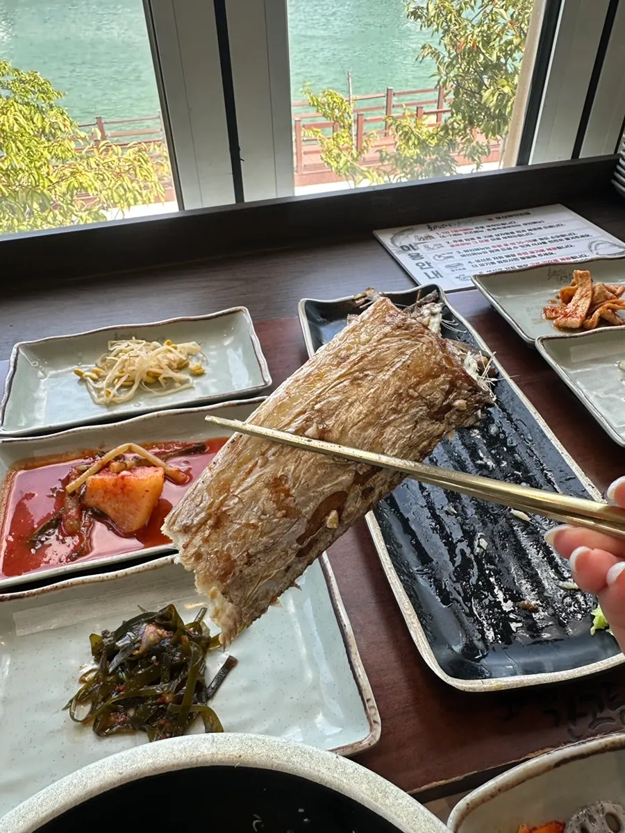 화덕에서 구워 겉이 바삭한 갈치