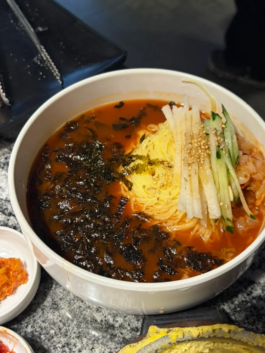 시원한 국물의 김치말이국수