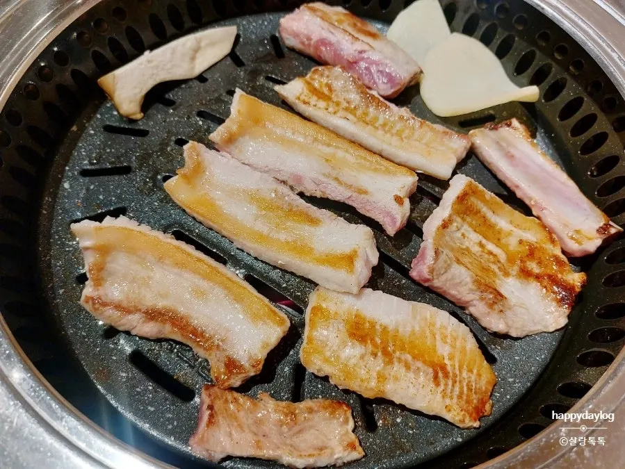 생탁 막걸리 하이볼 메뉴