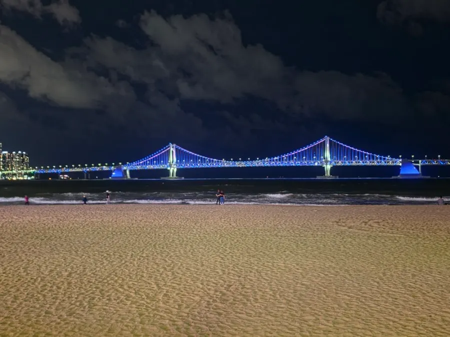 광안리 해변 인근 해안숯불갈비 가는 길