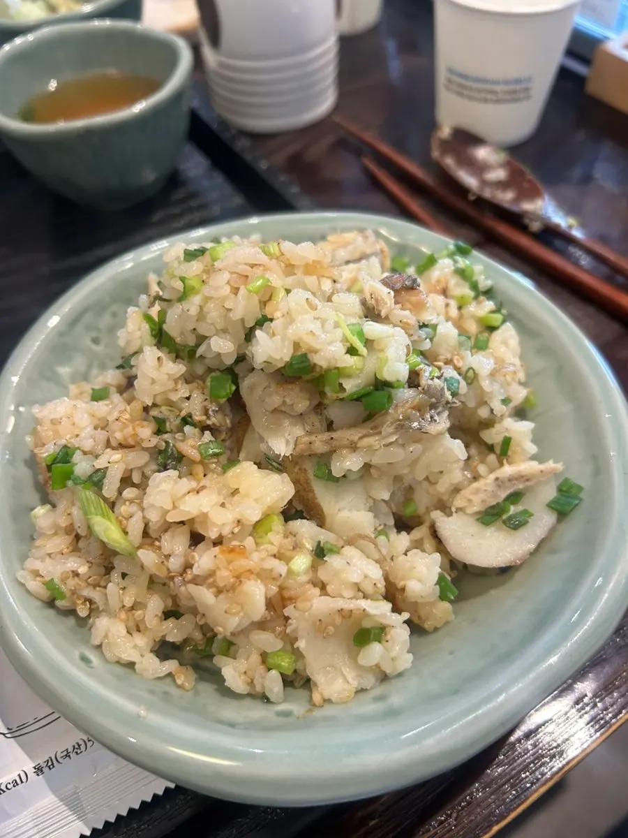 Boneless hairtail pot rice