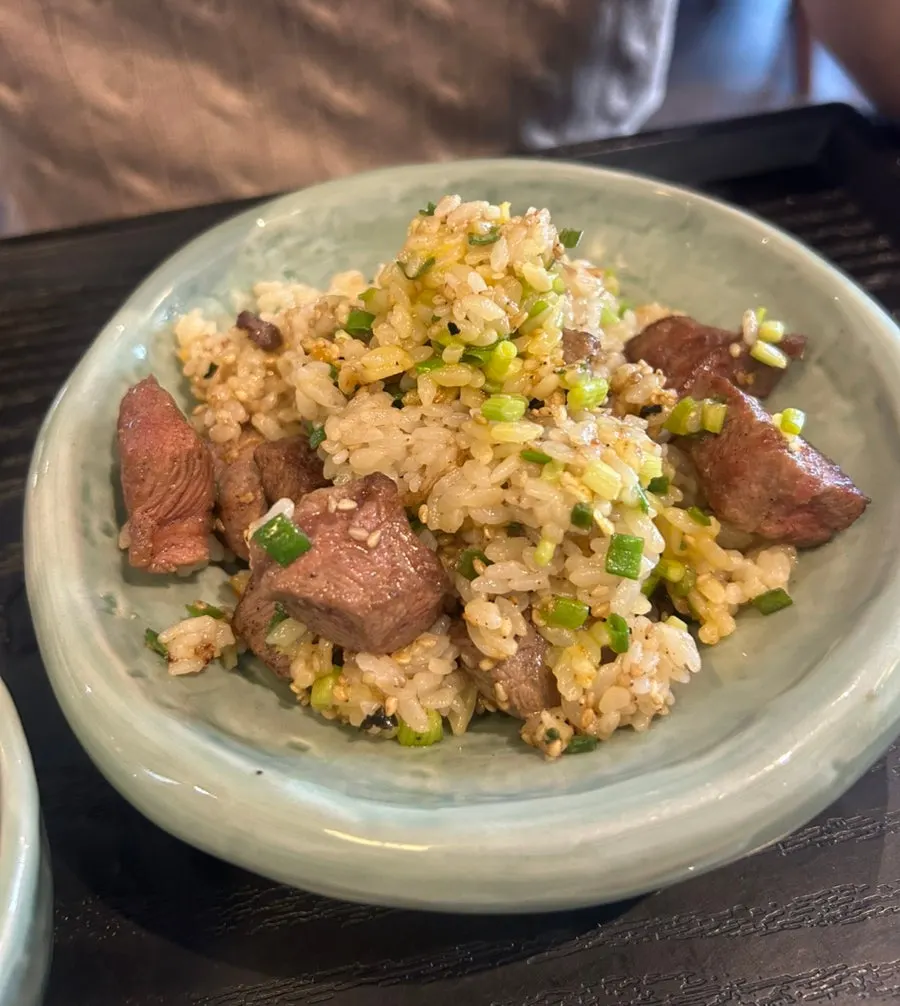 Thick-cut steak pot rice