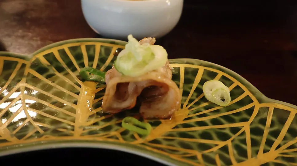 Grilled meat with salt and wasabi