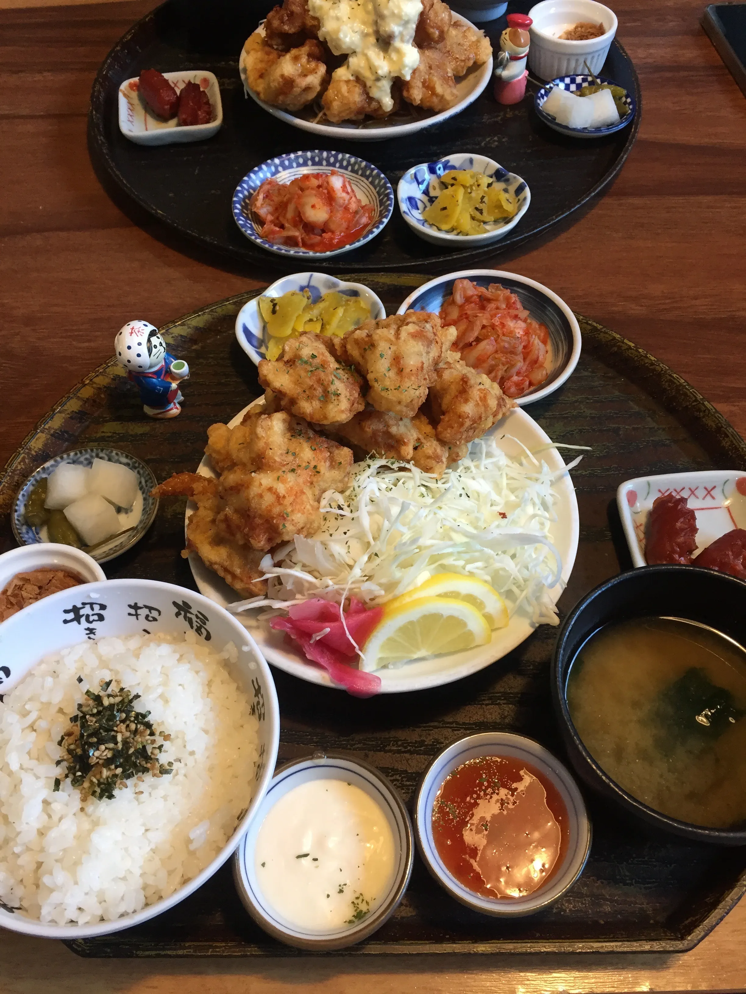 치킨남방 정식과 가라아게 정식