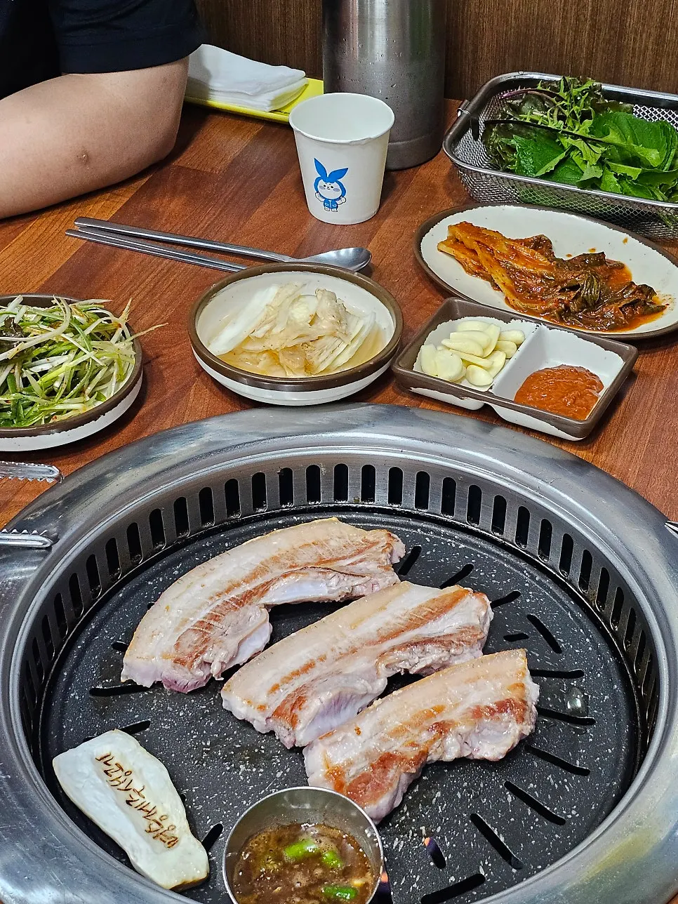 사장님이 직접 재배한 쌈채소 접시