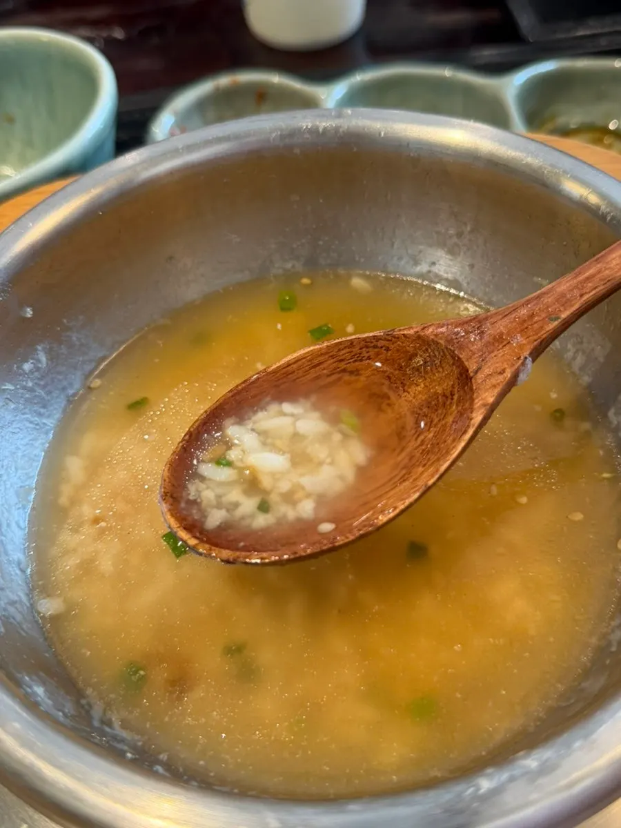 Sungnyung made by pouring broth over scorched rice