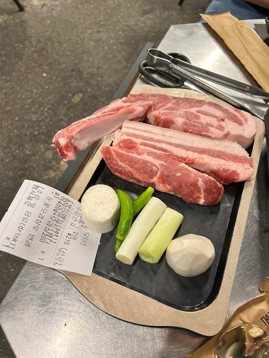 셀프코너와 기본 반찬