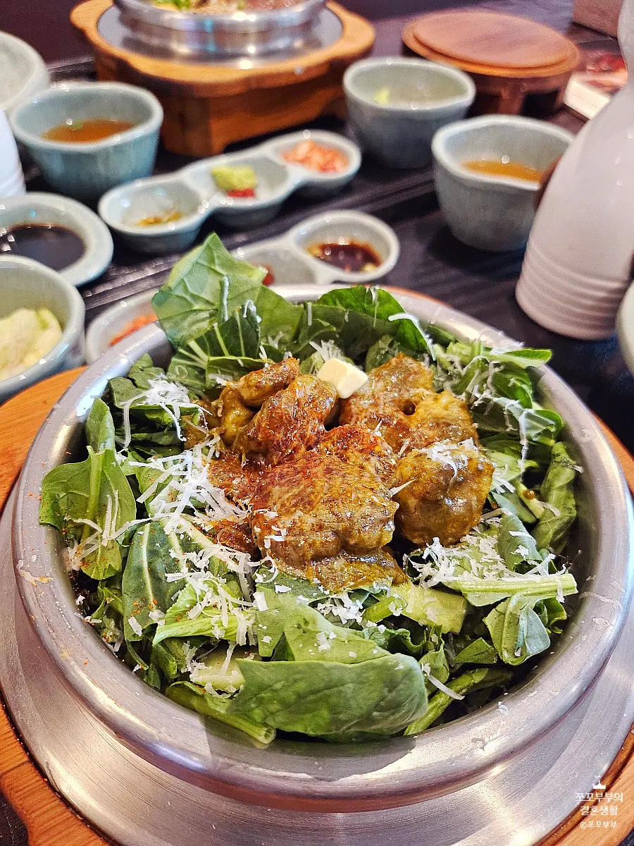 솔솥 광안리점 식사 공간
