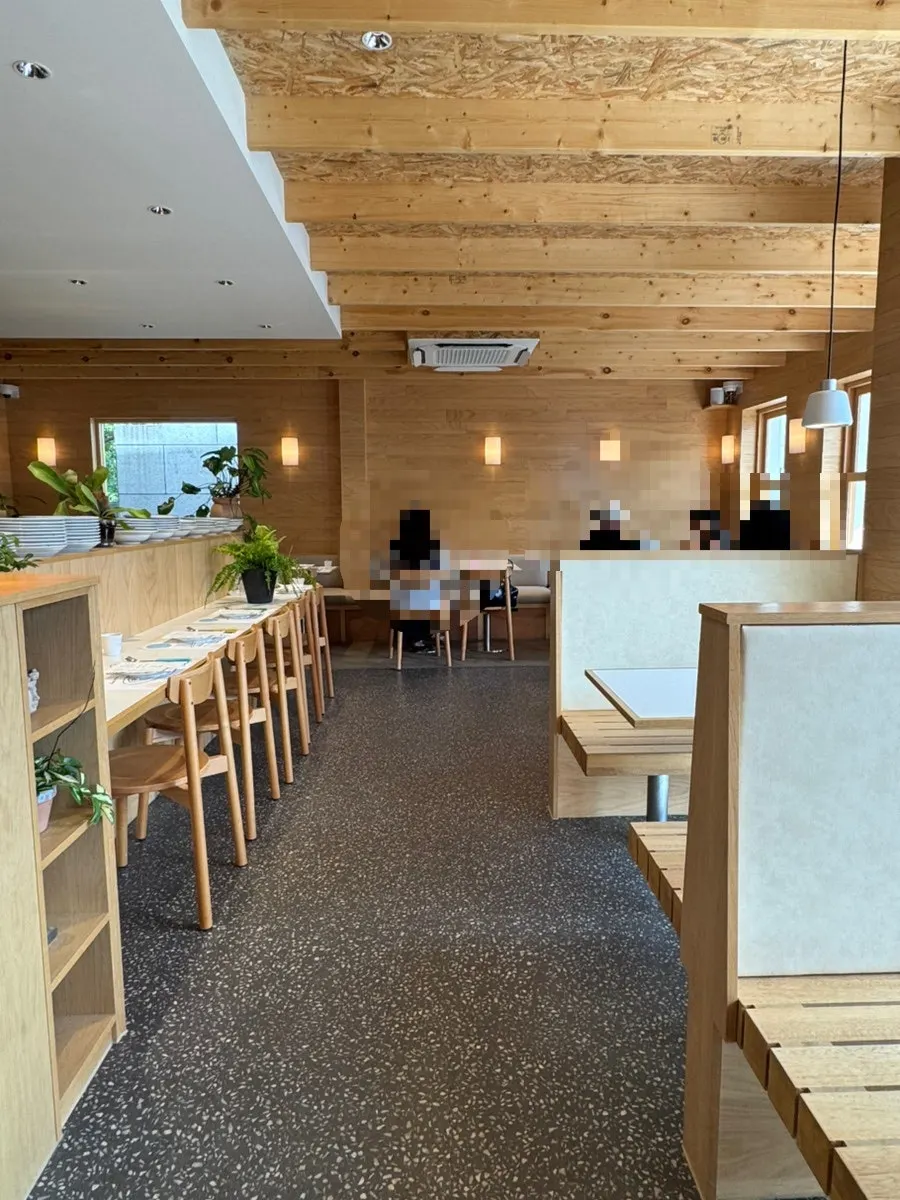 Interior with a counter and tables