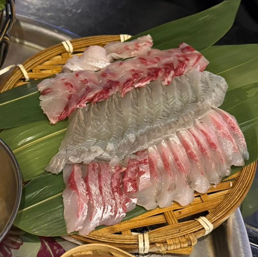 Plate of three sashimi types: hongminuh, flounder, and milchi