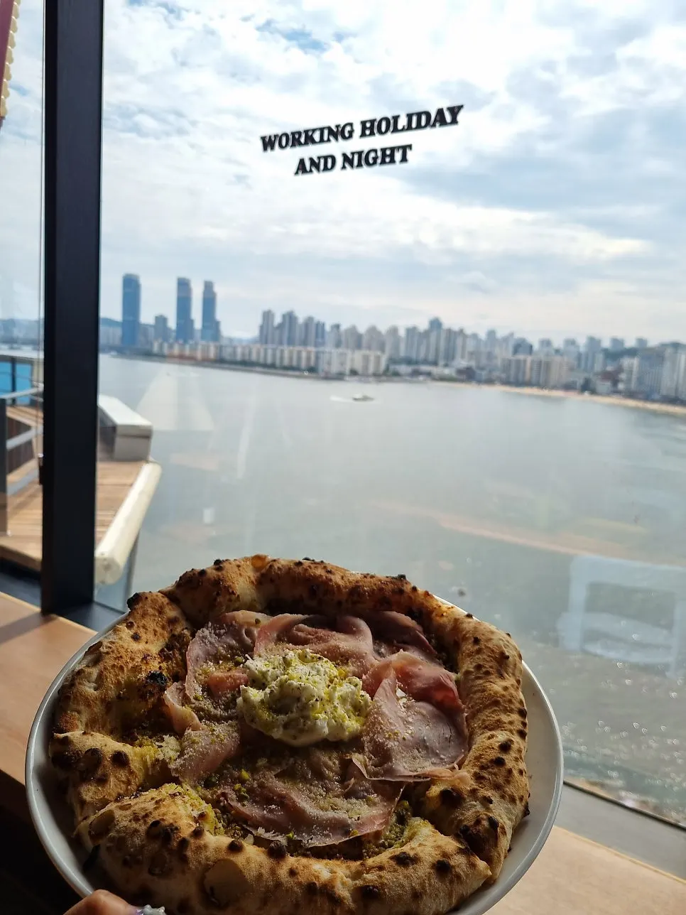 Jambon pizza and shrimp oil pasta spread