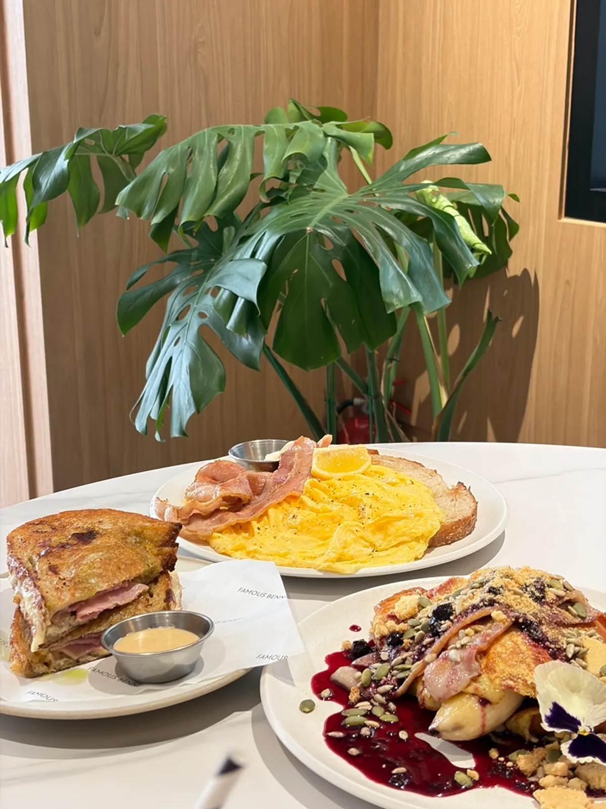 A brunch spread at Famous Benny Gwangalli Branch