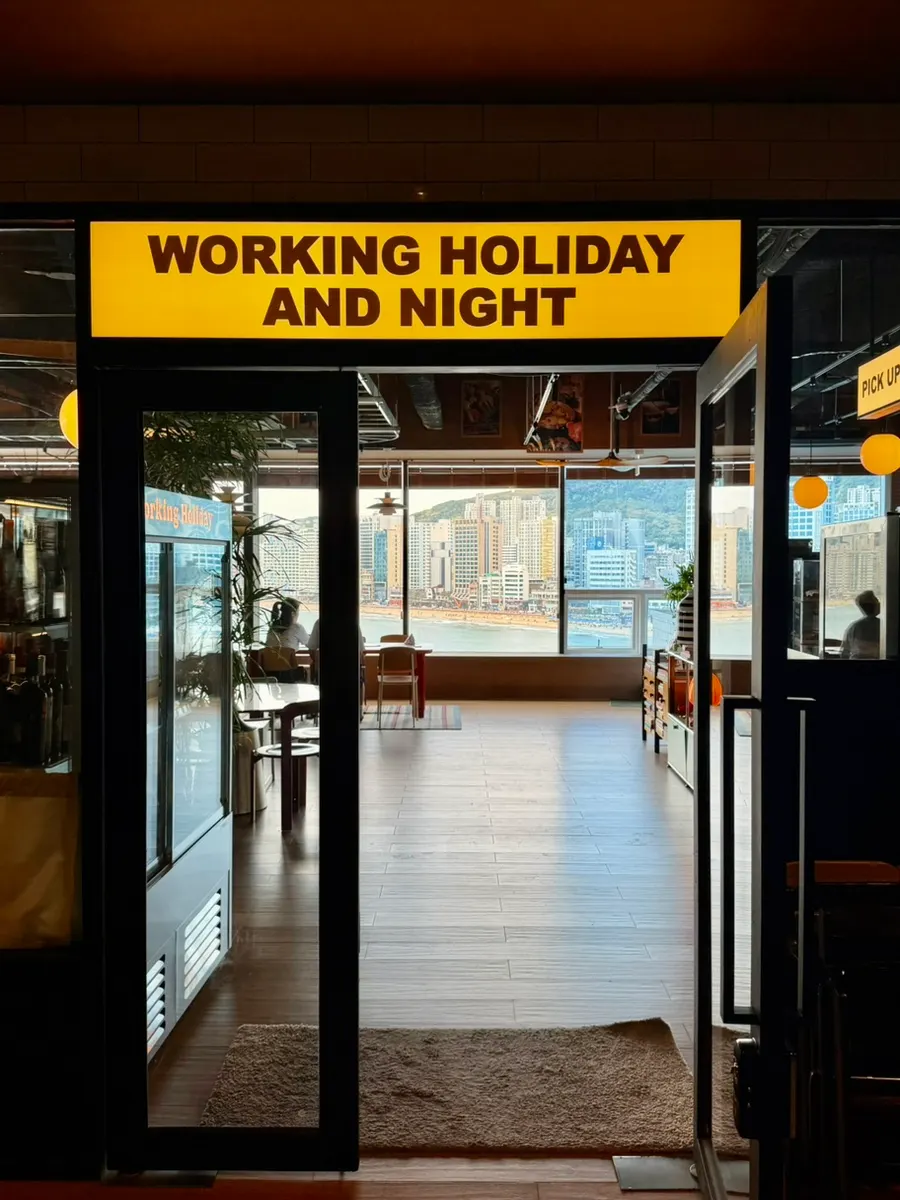 Gwangalli ocean-view brunch café Working Holiday Minrak